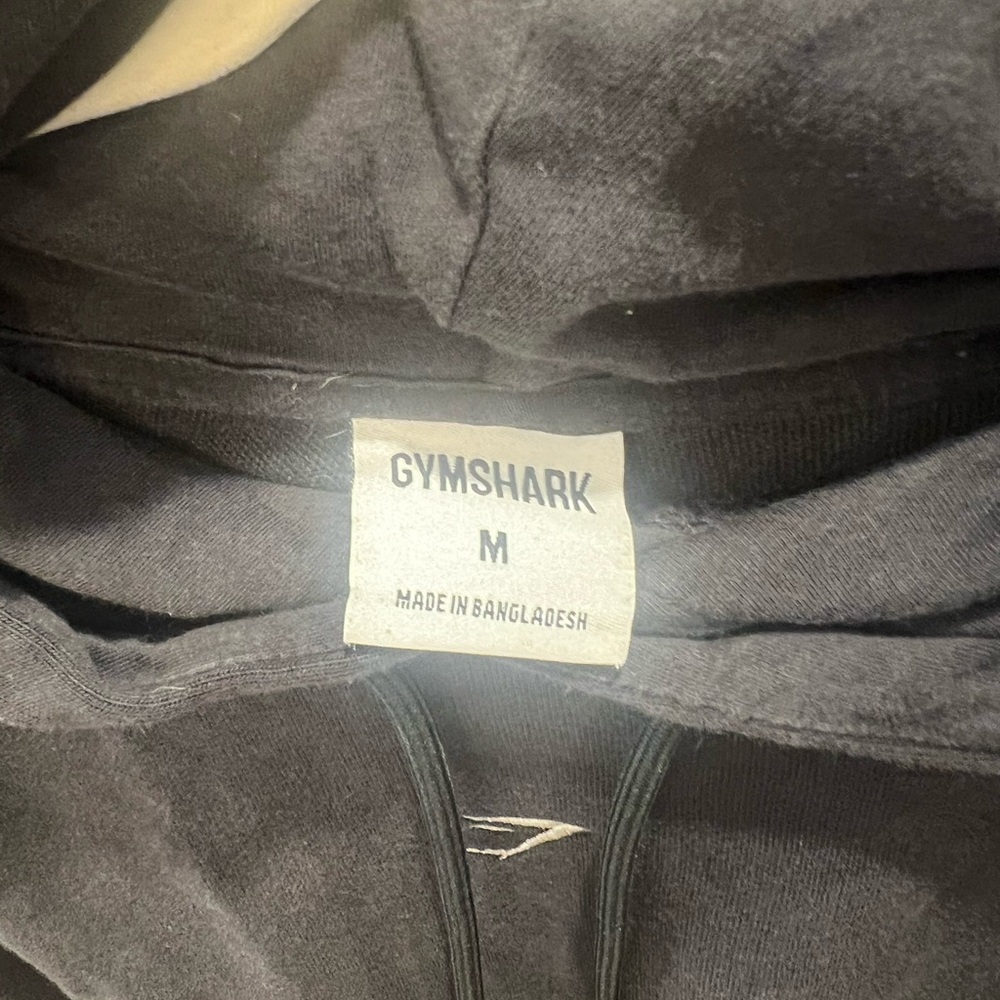 Gymshark Women's Black Cropped Hoodie - Picture 3 of 3